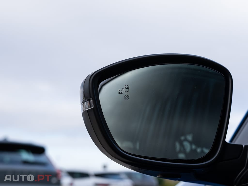 Peugeot E-208 50 kWh GT