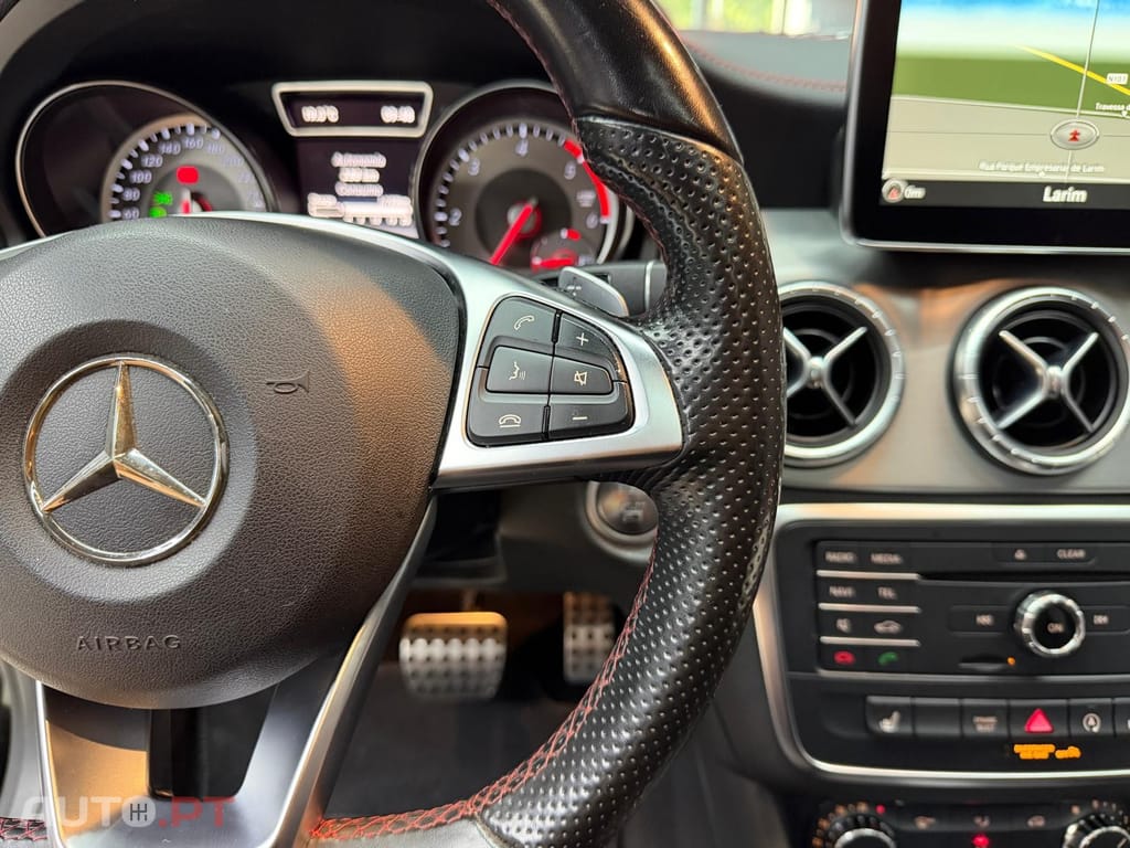 Mercedes-Benz CLA 220 d Shooting Brake AMG Line Aut.