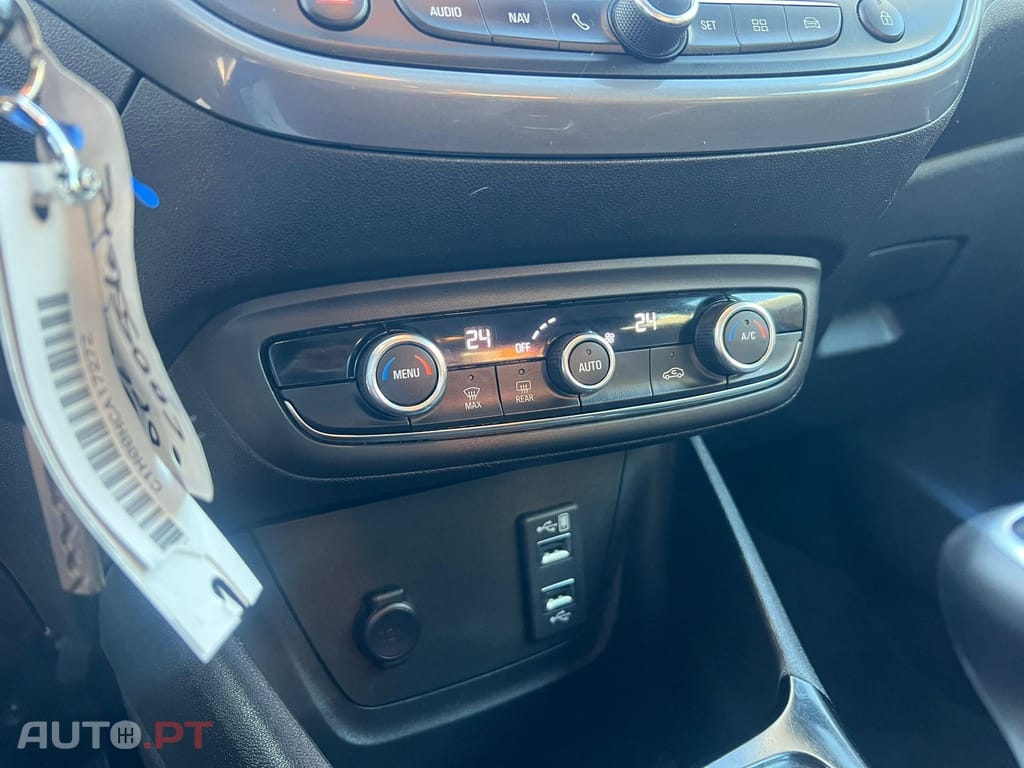 Opel Crossland 1.2 T Elegance