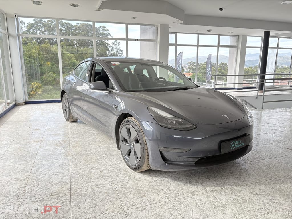 Tesla Model 3 Long-Range Dual Motor AWD