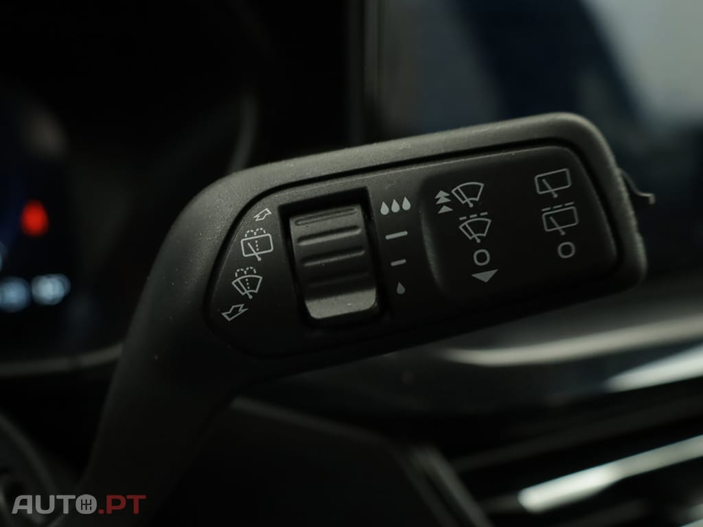 Ford Focus Focus SW 1.0 EcoBoost MHEV ST-Line X Aut. — fotografia 17