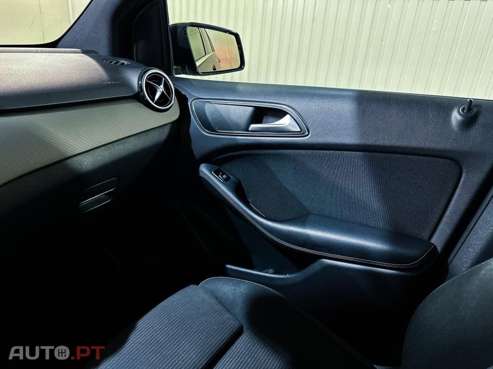 Mercedes-Benz B 180 d Urban