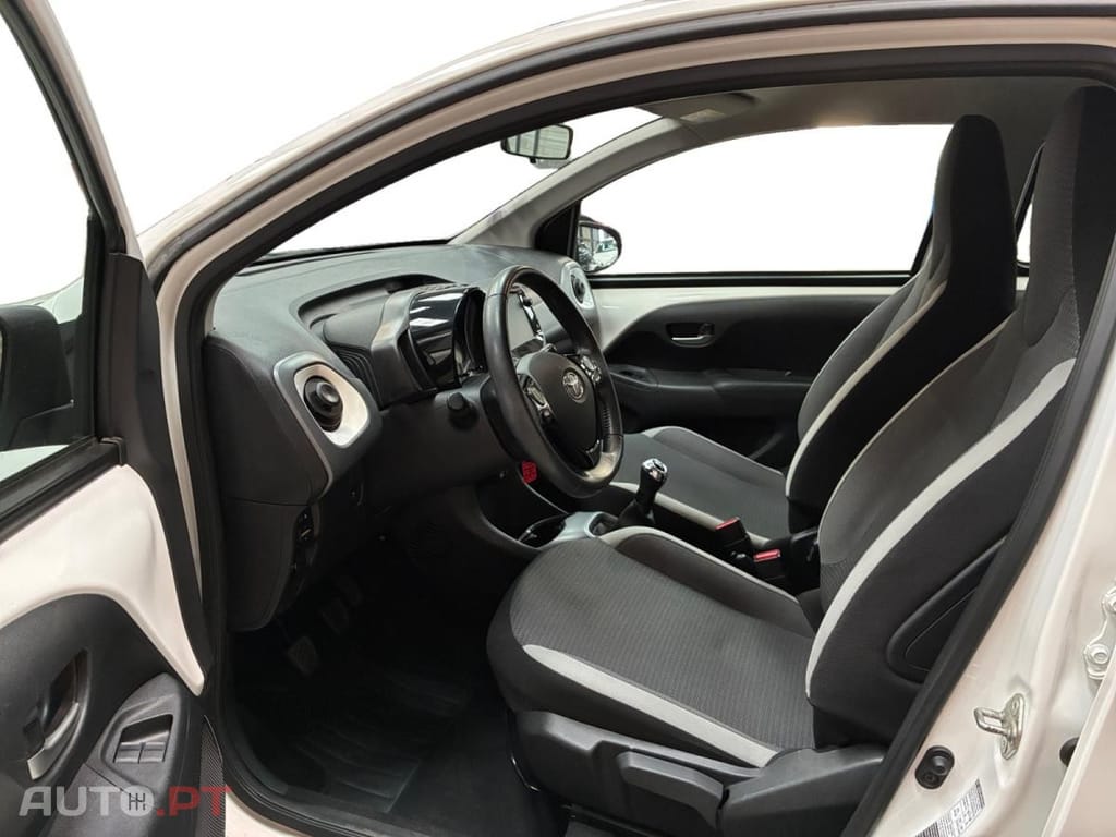 Toyota Aygo 1.0 X-Play