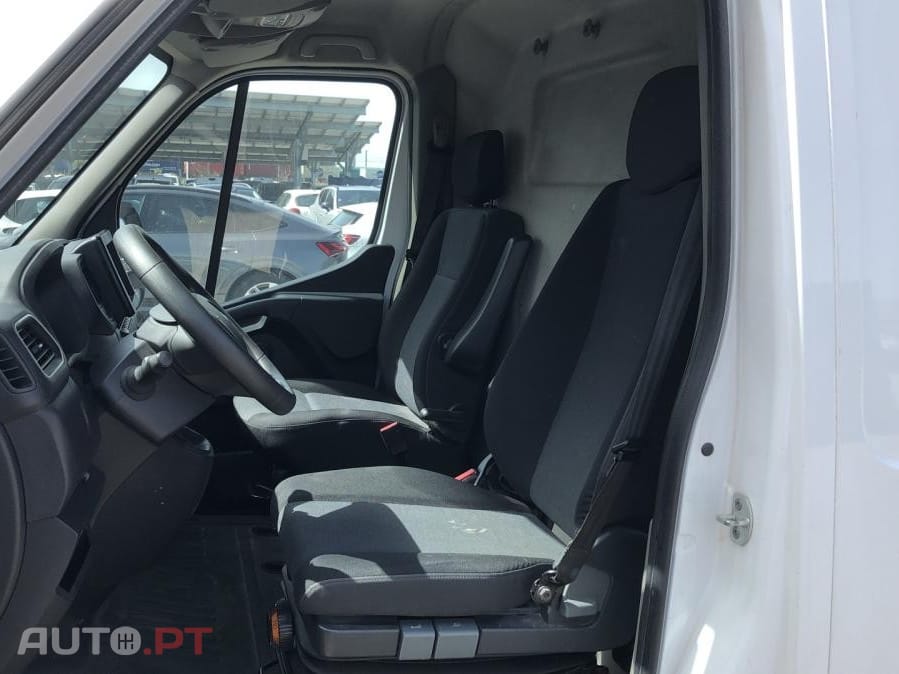 Renault Master 2.3 dCi L2H2 3.3T