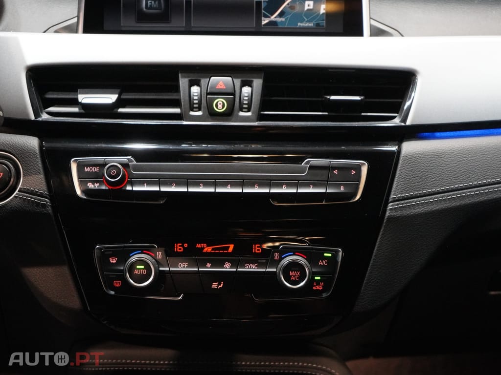 BMW X2 16 d sDrive Auto