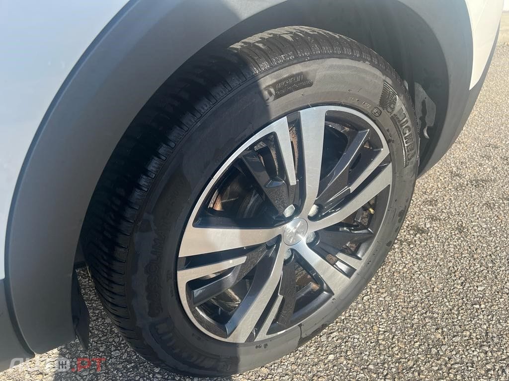 Peugeot 5008 1.5 BlueHDi Allure EAT8