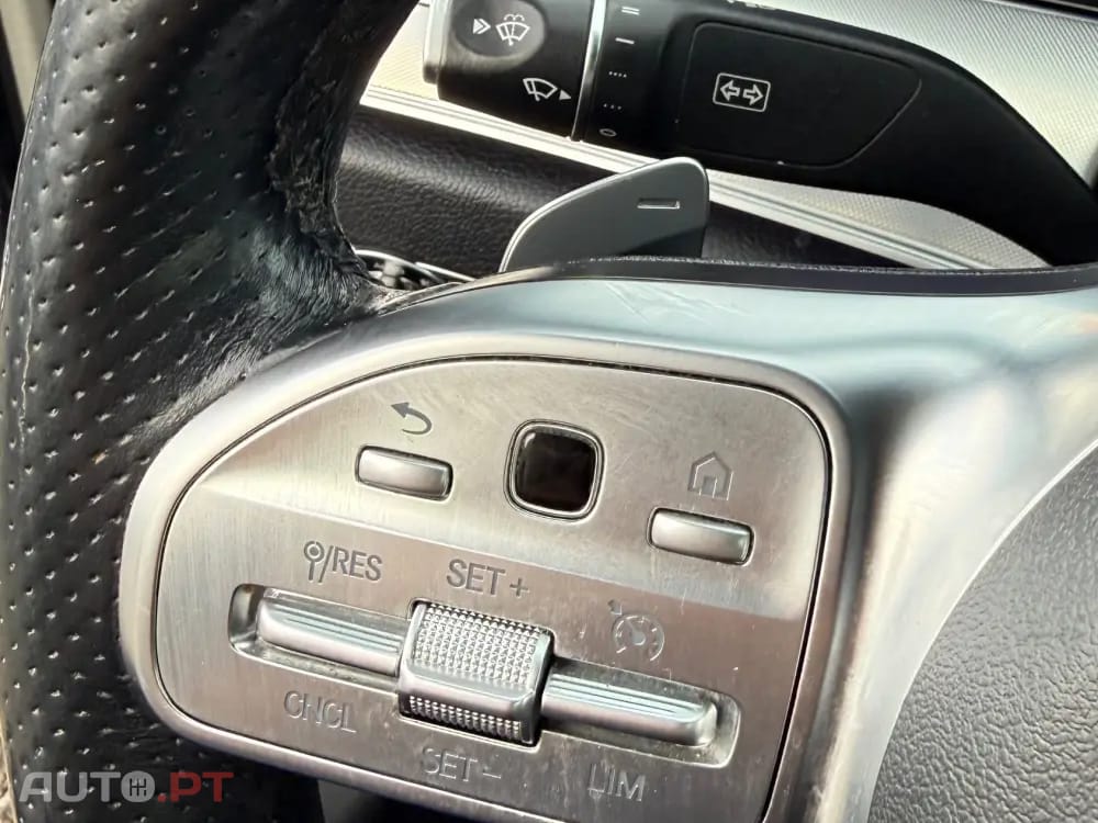 Mercedes-Benz E 220 d AMG Line