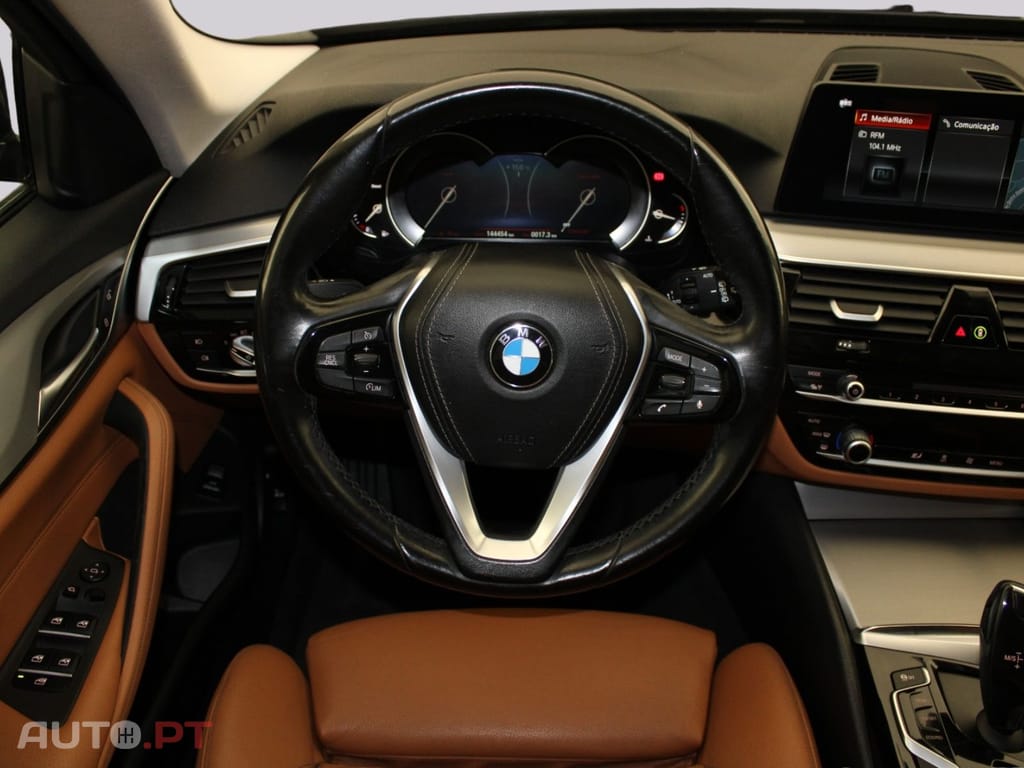 BMW 520 D TOURING LINE SPORT I.V.A DEDUTÍVEL