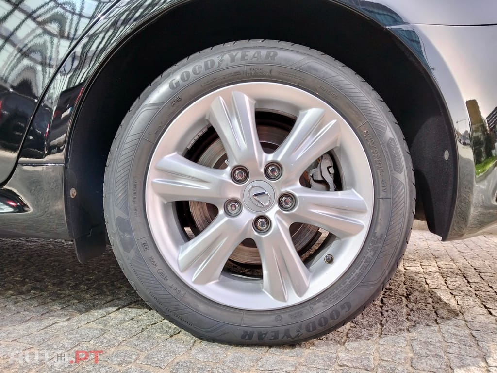 Lexus IS 220 Business c/ Pack Sport