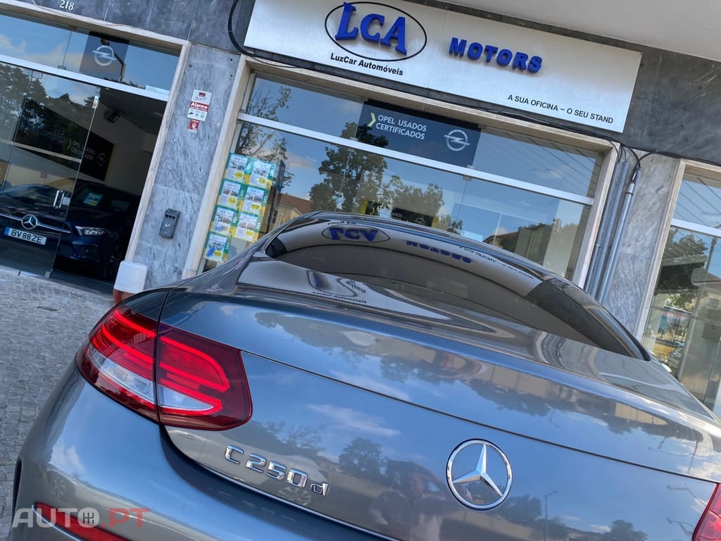 Mercedes-Benz C 250 Coupe 250D 204 cv AMG Line 9G Tronic