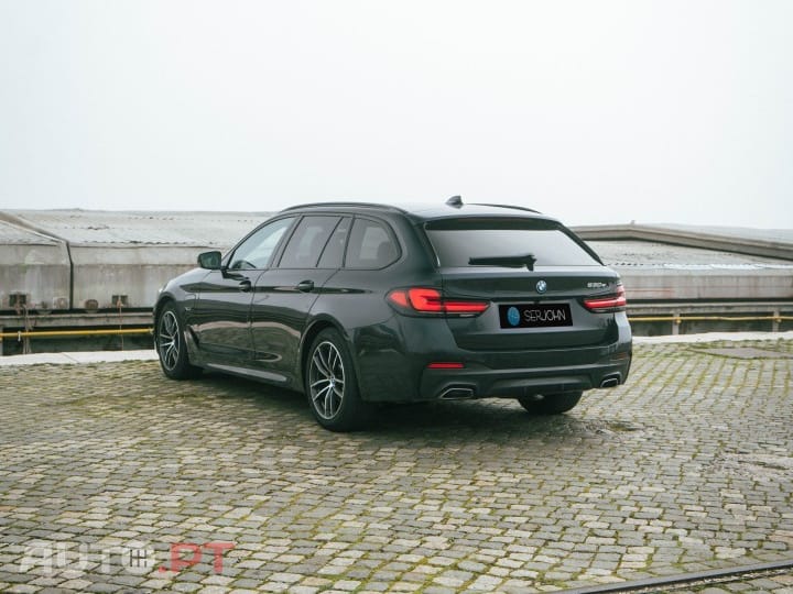 BMW 530 e Pack Desportivo M