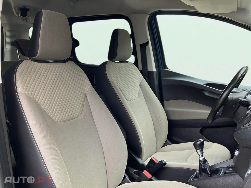 Ford Tourneo 1.0 EcoBoost Titanium