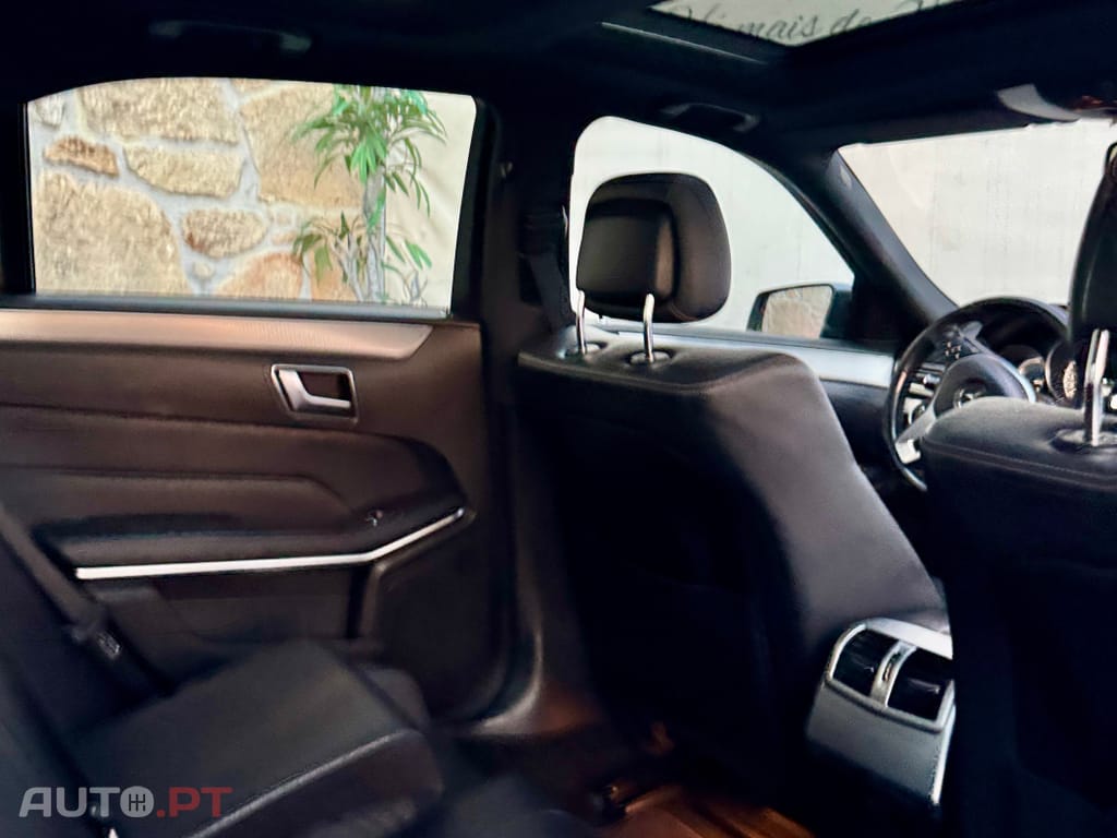Mercedes-Benz E 300 BlueTEC Hybrid Avantgarde
