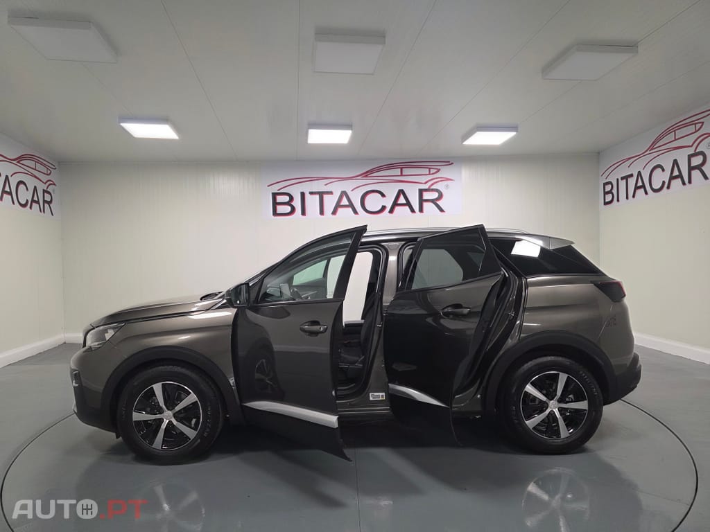 Peugeot 3008 1.5 BlueHDi Active