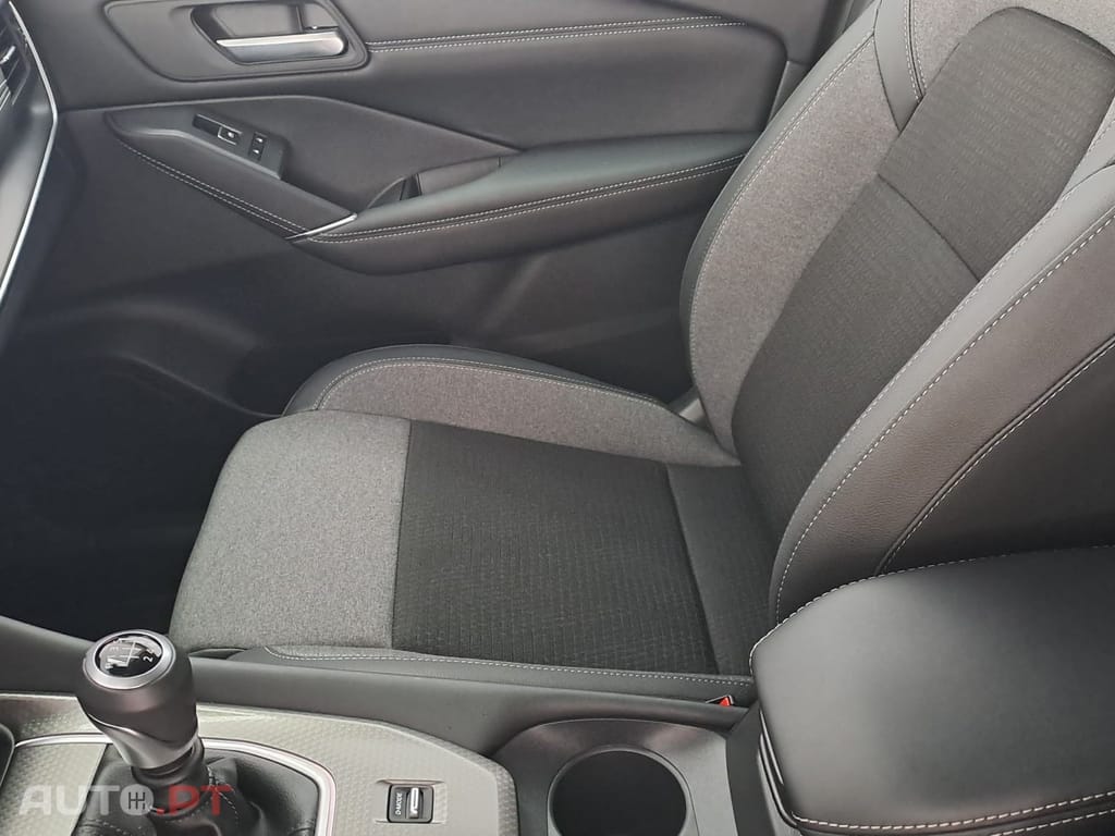 Nissan Qashqai 1.3 DIG-T N-Connecta LED