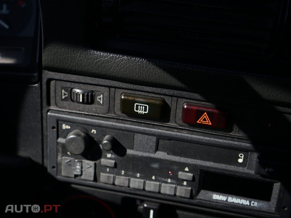 BMW 320 iS