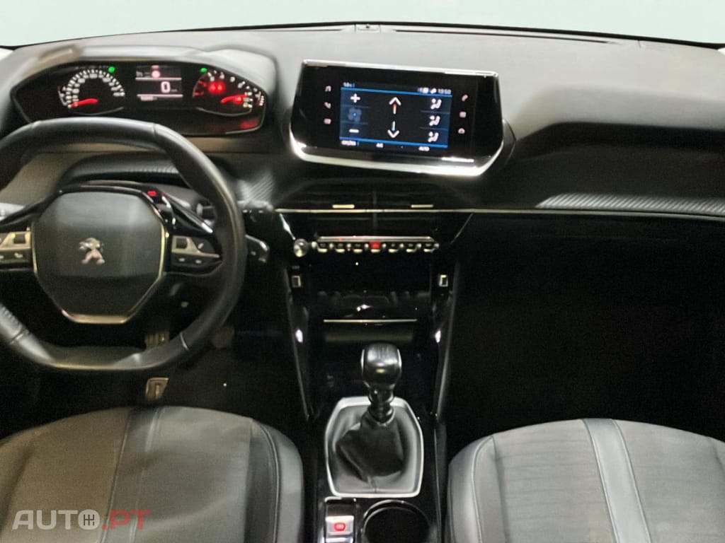 Peugeot 2008 1.2 PureTech Allure