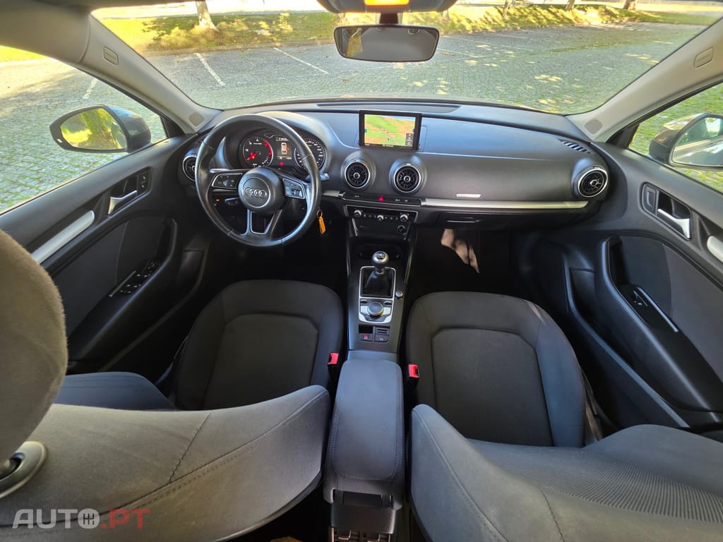 Audi A3 Sportback 1.6 TDI S-line