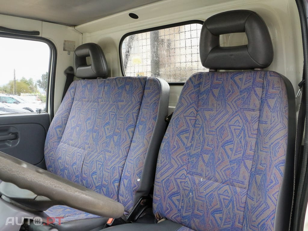 Nissan Cabstar 2.7 TD 90.32/3 L