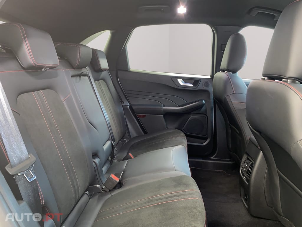 Ford Kuga 2.5 PHEV ST-Line X