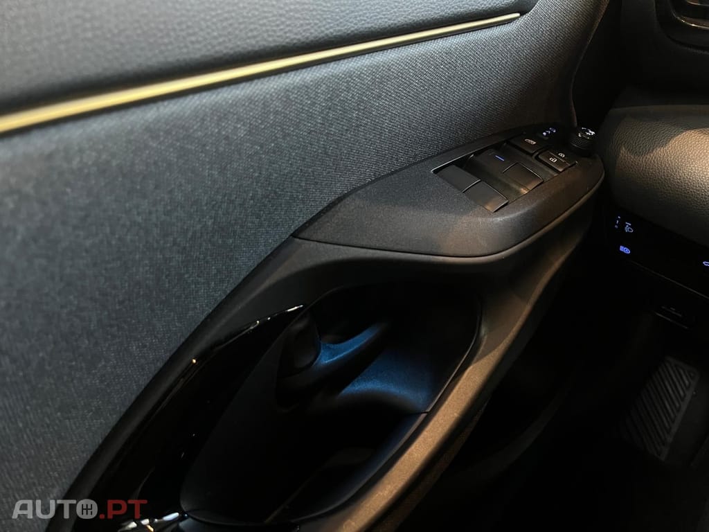Toyota Yaris Cross 1.5 HYBRID 