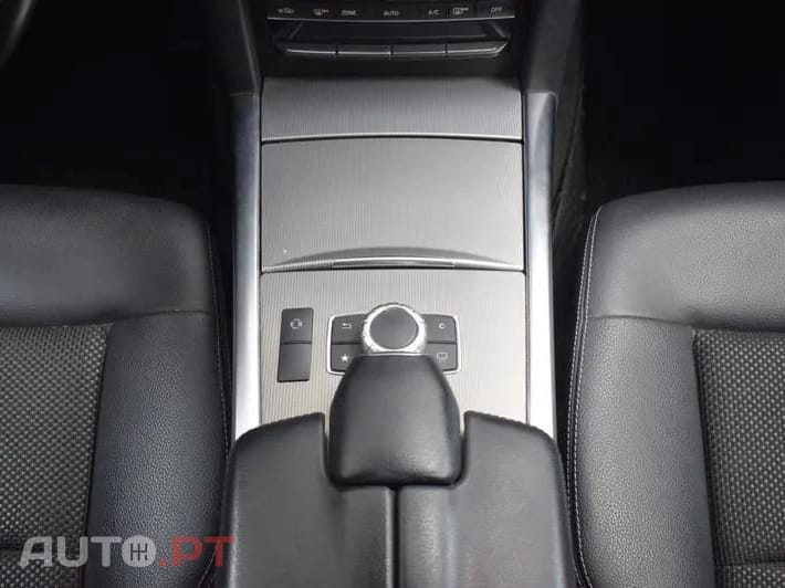 Mercedes-Benz E 300 Bluetec Hybrid Avantgarde
