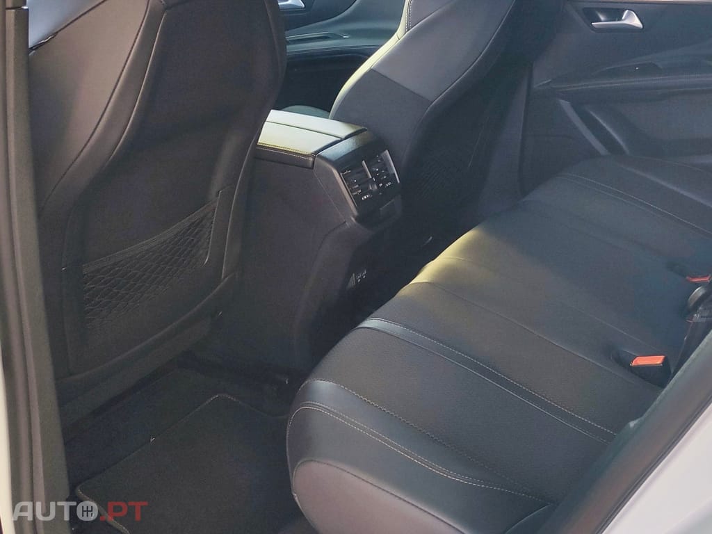 Peugeot 3008 1.5 BlueHDi GT EAT8