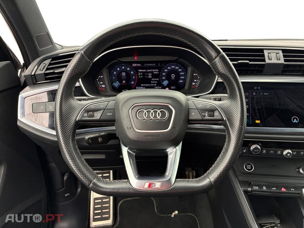 Audi Q3 45 TFSIe S line S tronic