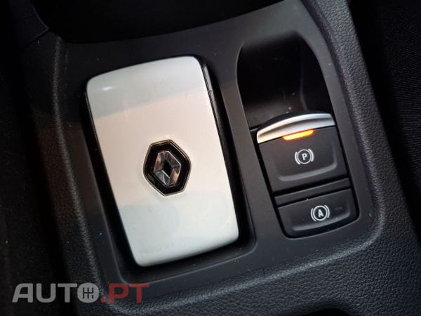 Renault Clio TCe 100 Bi-Fuel Techno