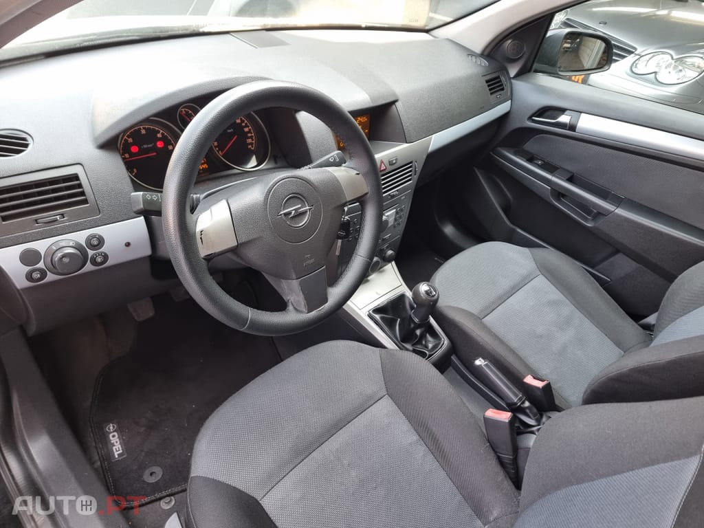 Opel Astra 1.7 CDTi Enjoy