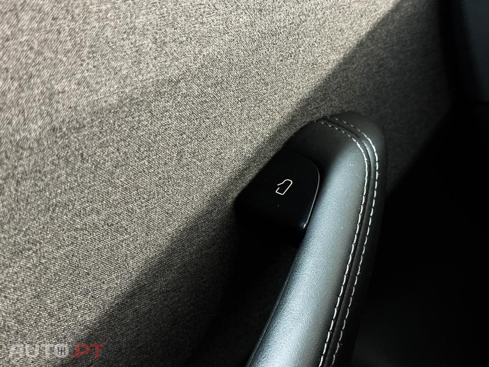 Tesla Model 3 Standard Range Plus RWD