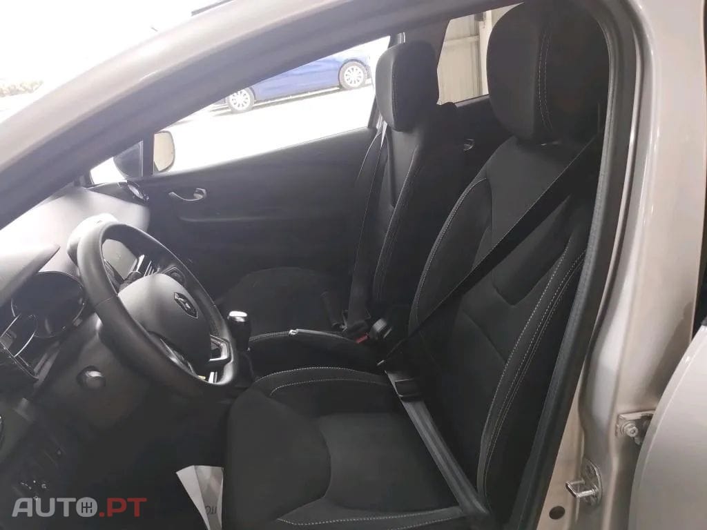 Renault Clio Sport Tourer 0.9 TCe Limited