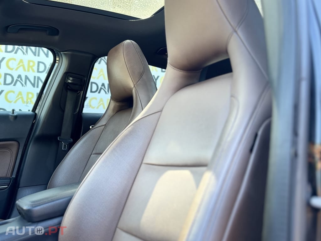 Mercedes-Benz GLA 220 CDi AMG Line