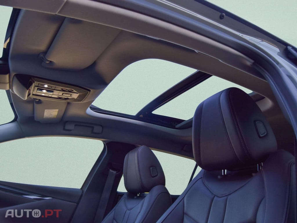 DS DS4 E- Tense 1.6 Hybrid La Premiere