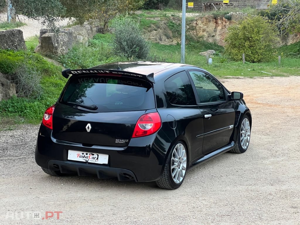Renault Clio 2.0 16V Sport