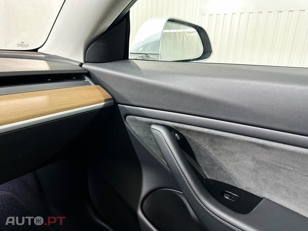 Tesla Model 3 Long-Range Dual Motor AWD
