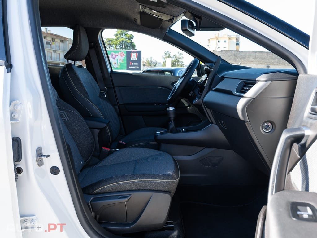 Renault Captur 1.0 TCe Techno Bi-Fuel