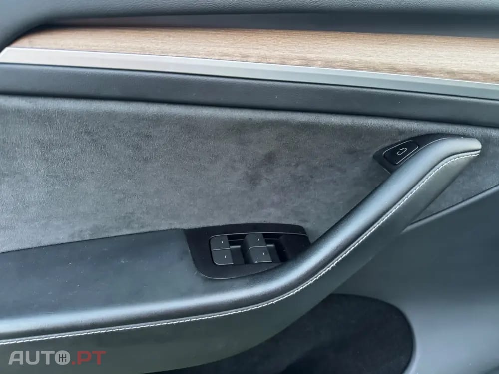 Tesla Model Y Long Range Dual Motor AWD
