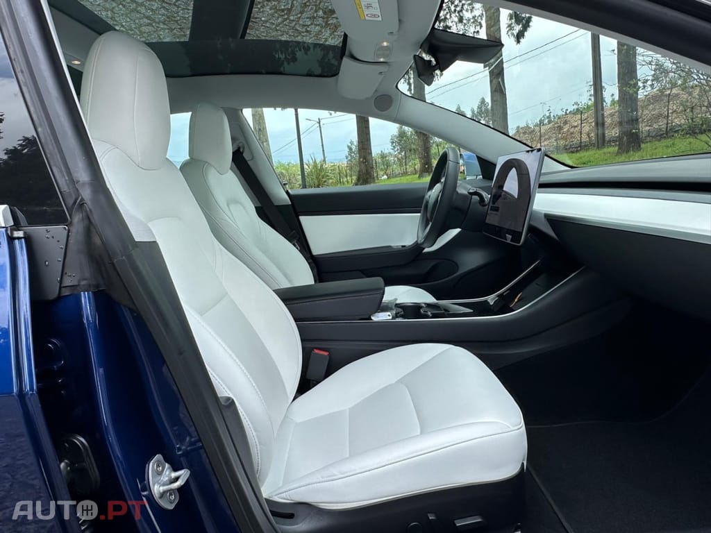 Tesla Model 3 Long-Range Dual Motor AWD