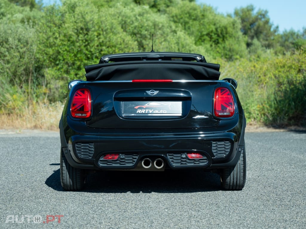 MINI Cabrio John Cooper Works Auto Desportiva