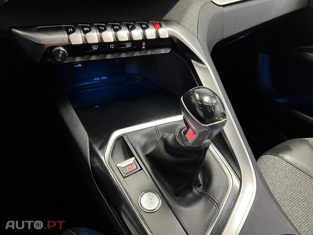 Peugeot 3008 Allure 1.2 PureTech 130 cv CVM6