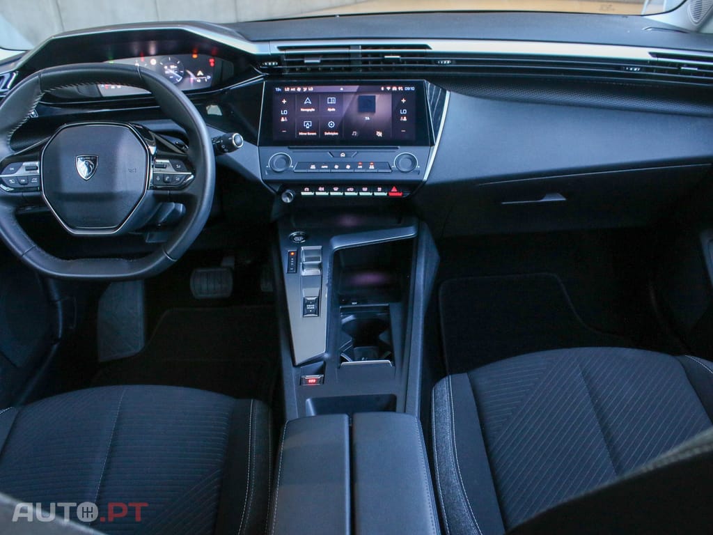 Peugeot 308 PureTech 130 EAT8 Active Pack