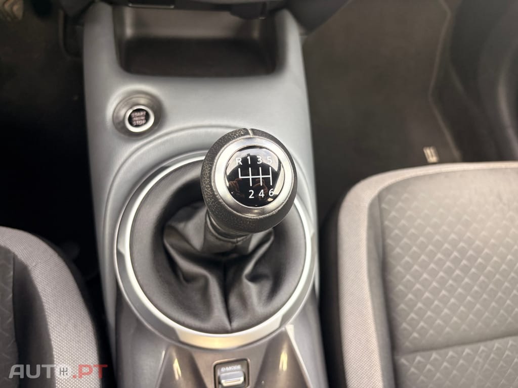 Nissan Juke 1.0 DIG-T N-Connecta