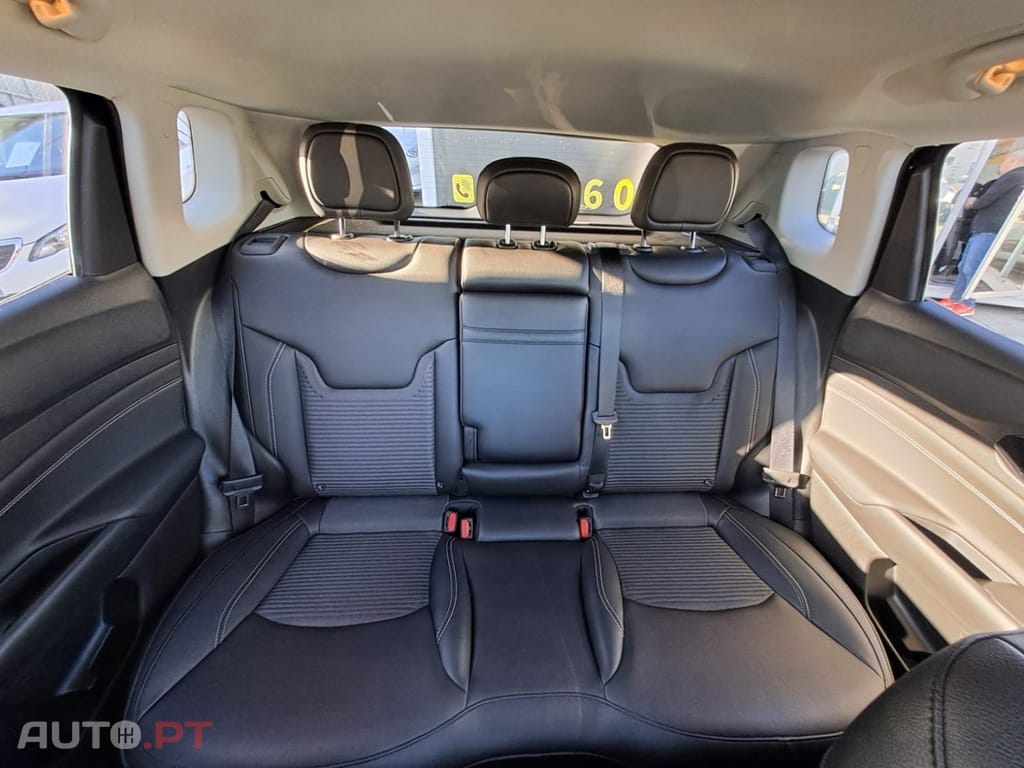 Jeep Compass 1.3 T4 4xe PLUG-IN HYBRID Auto Limited