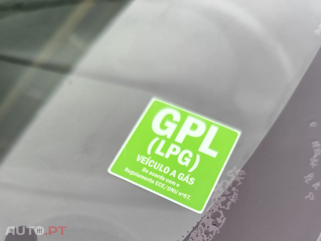 Renault Clio 0.9 TCE limited GPL