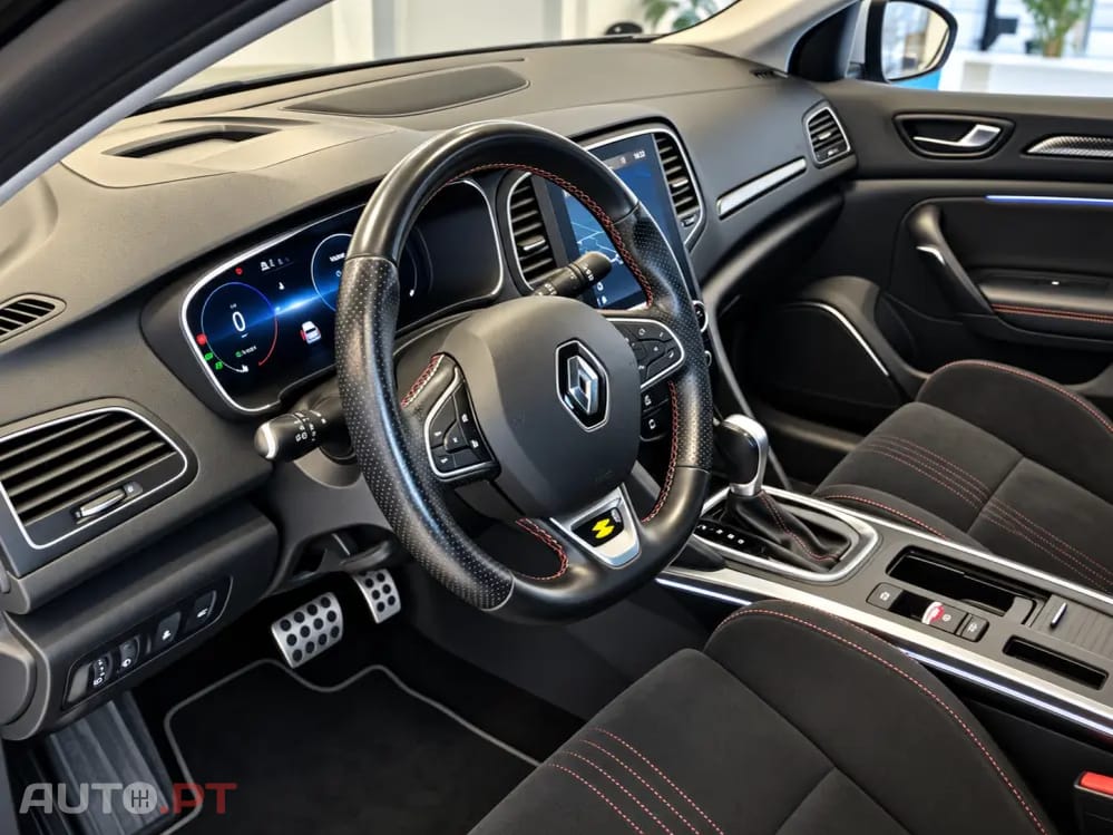 Renault Mégane Sport Tourer 1.6 E-Tech Plug-In Hybrid R.S. Line