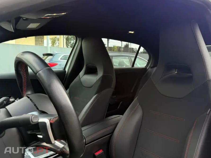 Mercedes-Benz A 250 e AMG Line
