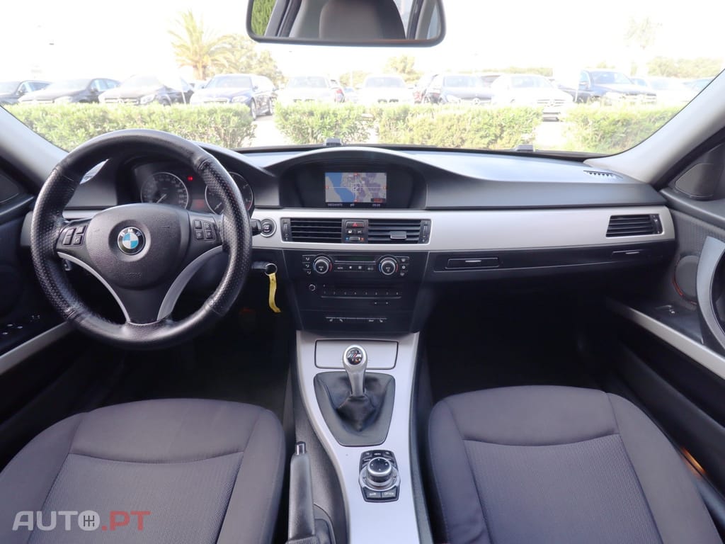 BMW 320 d Touring Navigation