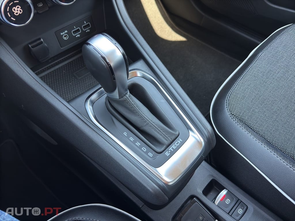 Renault Captur 1.6 E-Tech Plug-In Intens