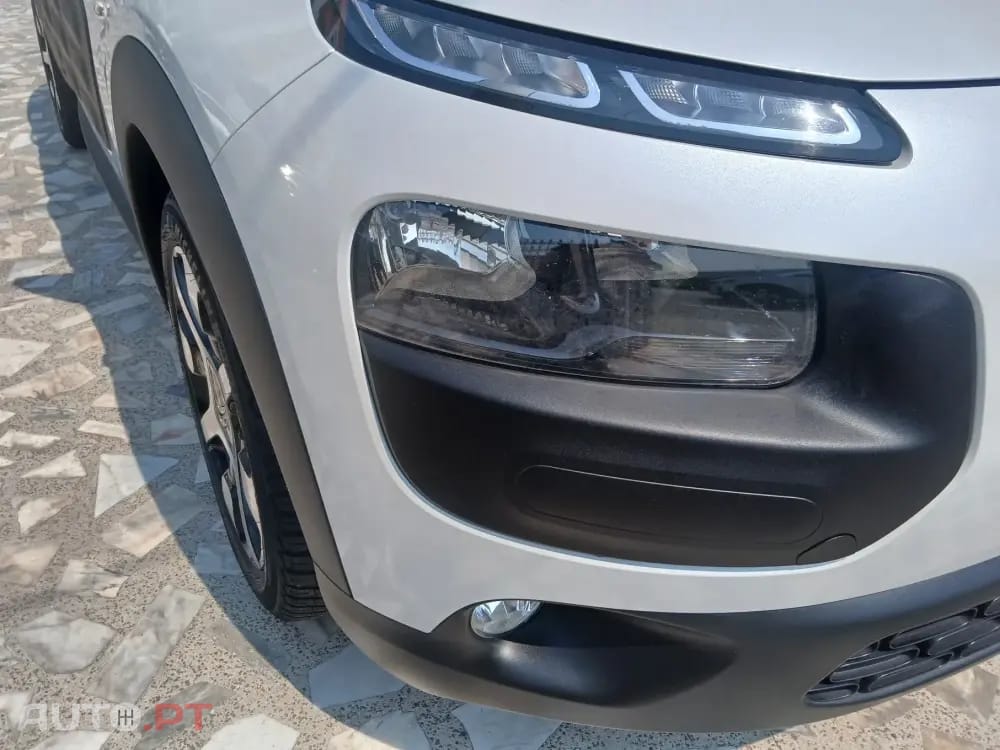 Citroen C4 Cactus Pure Tech e-THP 110 Stop&Start Shine